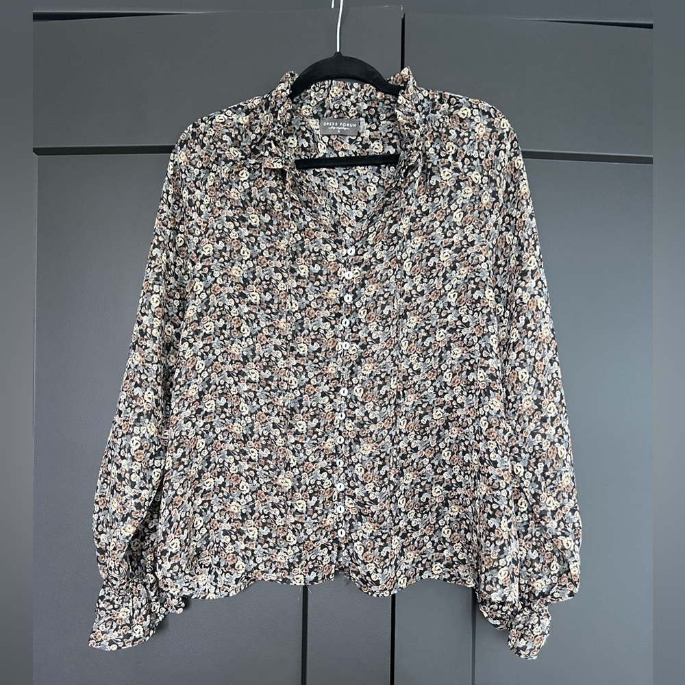 Floral sheer long sleeve